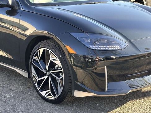 Used 2023 Hyundai Ioniq 6 SEL image 12