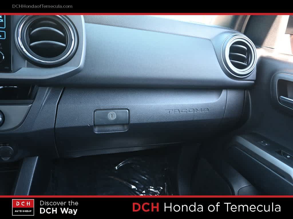 Used 2018 Toyota Tacoma TRD Off-Road w/ Technology Package AWD/4WD image 14