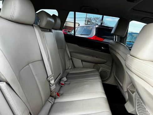 Used 2011 Subaru Outback 2.5i Limited image 14