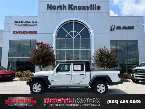 Used 2020 Jeep Gladiator Sport w/ Quick Order Package 24S AWD/4WD image 2