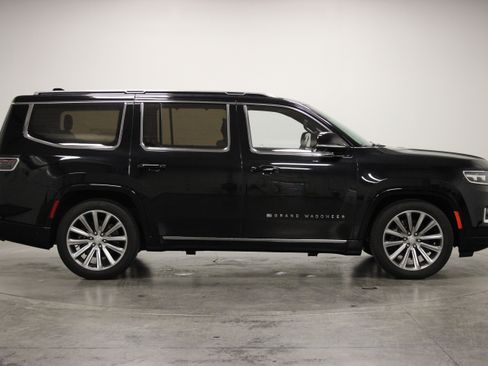 Used 2023 Jeep Grand Wagoneer Series II RWD image 9