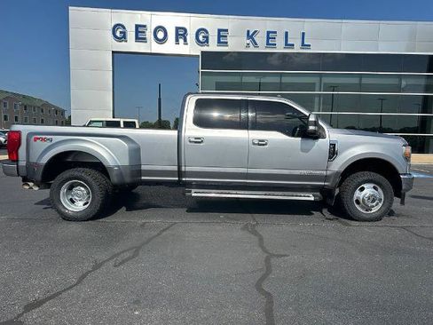 Certified 2022 Ford F350 Lariat w/ Lariat Ultimate Package AWD/4WD image 2