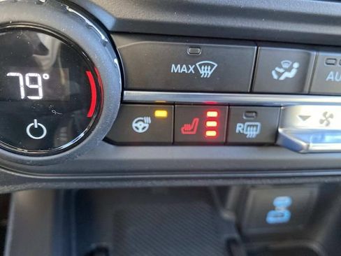 New 2025 Ford Bronco Badlands image 19