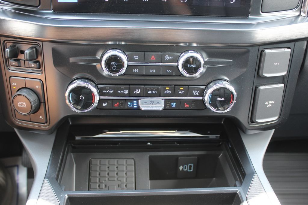 New 2026 Ford F350 Lariat w/ Lariat Ultimate Package AWD/4WD image 28