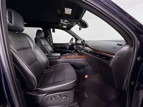Used 2022 Cadillac Escalade ESV Premium Luxury AWD/4WD image 30