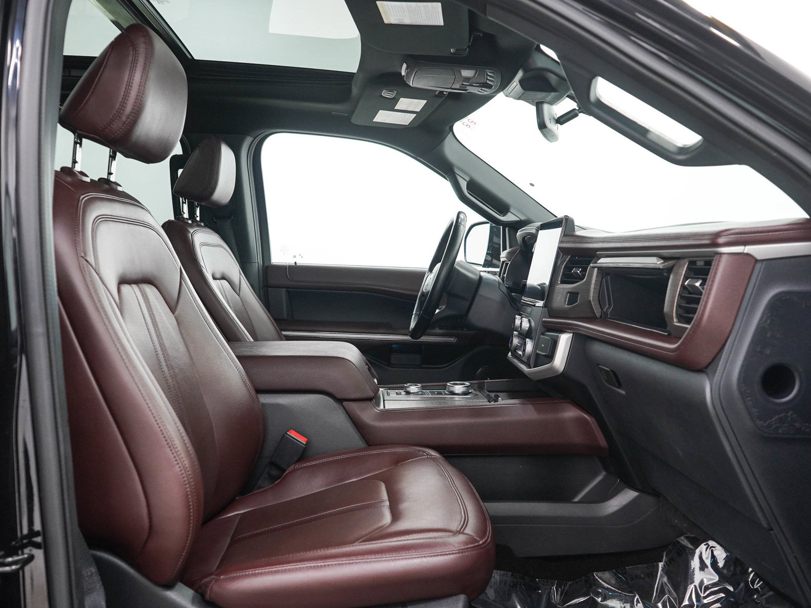 Used 2023 Ford Expedition Limited AWD/4WD image 13