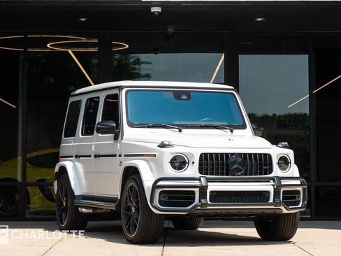 Used 2022 Mercedes-Benz G 63 AMG 4MATIC image 1