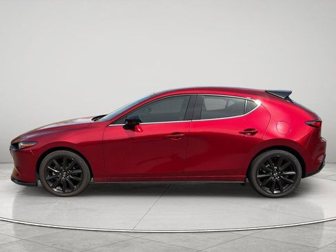 New 2026 MAZDA MAZDA3 Hatchback w/Premium Plus Pkg image 2