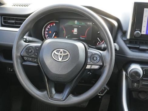 Used 2023 Toyota RAV4 LE FWD image 15