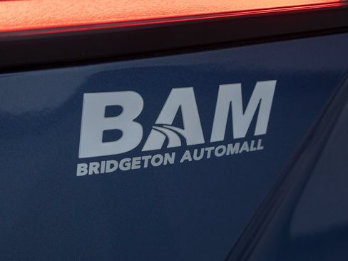 Used 2025 Chevrolet Equinox LT w/ Safety and Technology Package FWD image 31