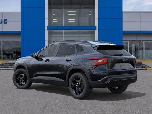 New 2026 Chevrolet Trax LT FWD image 3