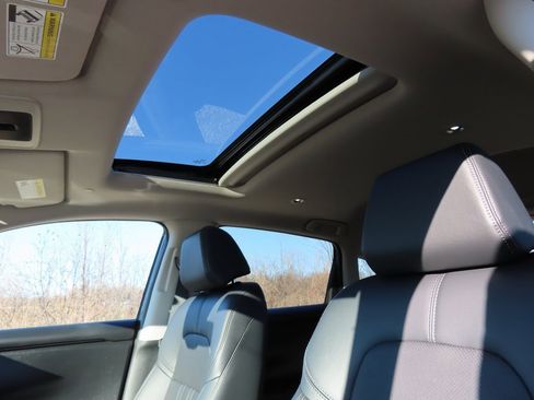 Used 2024 Honda HR-V EX-L image 5