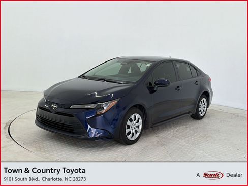 Used 2024 Toyota Corolla LE image 1