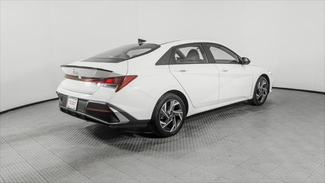 Used 2025 Hyundai Elantra Sport FWD image 8