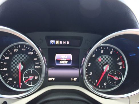 Used 2017 Mercedes-Benz SLC 300 w/ Premium 1 Package image 26