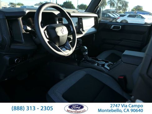 New 2025 Ford Bronco 4-Door image 12