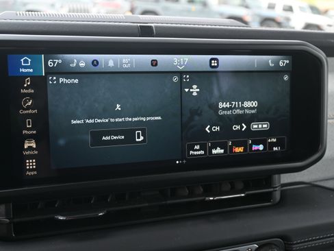 Used 2025 Jeep Wrangler Sahara w/ Safety Group image 32