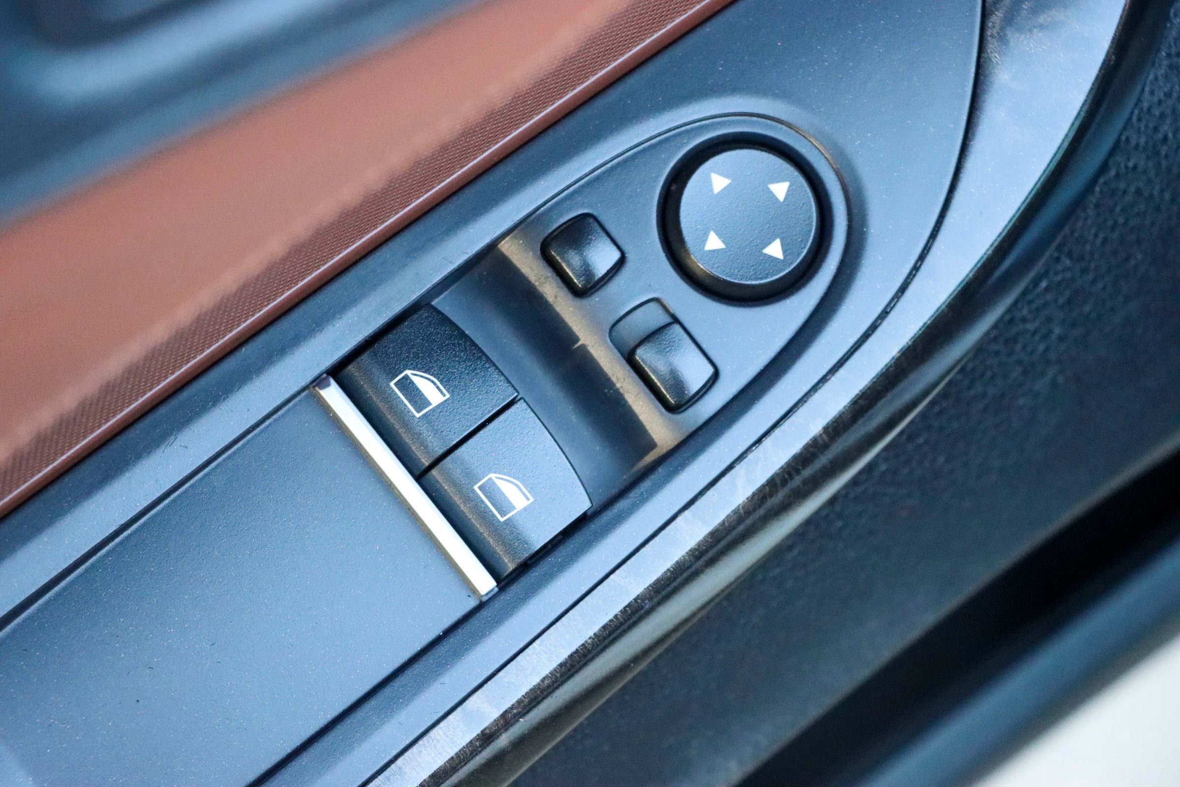 Used 2012 BMW 640i Coupe w/ Premium Sound Pkg RWD image 12