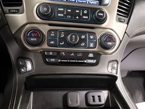 Used 2020 GMC Yukon XL Denali w/ Open Road Package AWD/4WD image 12