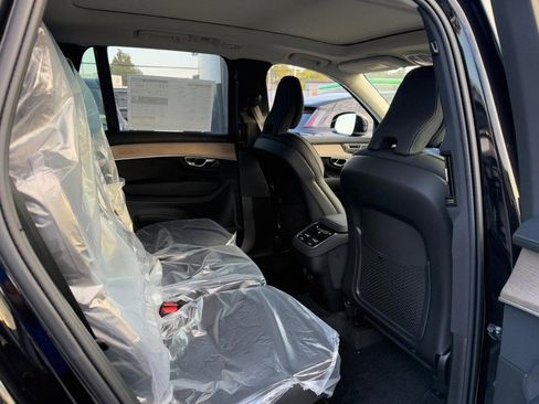 New 2026 Volvo XC90 B6 Plus w/ Protection Package Premier image 5