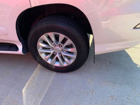 Used 2019 Lexus GX 460 Premium w/ Premium Package AWD/4WD image 9