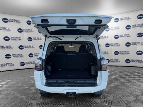 Used 2019 Toyota 4Runner SR5 image 11