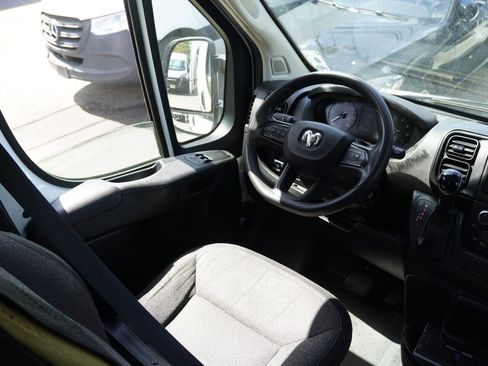 Used 2023 RAM ProMaster 2500 FWD image 23