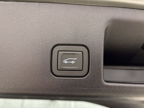 New 2026 Chevrolet Equinox EV LT w/ Convenience Package II AWD/4WD image 34