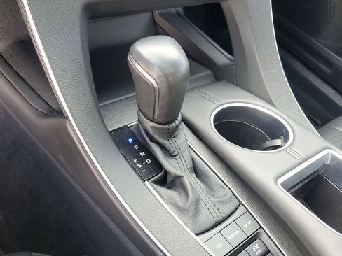 Used 2022 Toyota Avalon XSE image 16