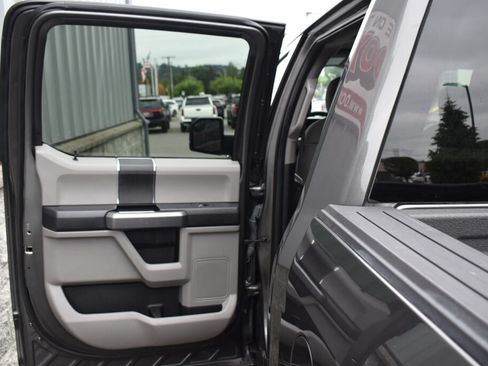 Used 2018 Ford F150 XLT AWD/4WD image 19
