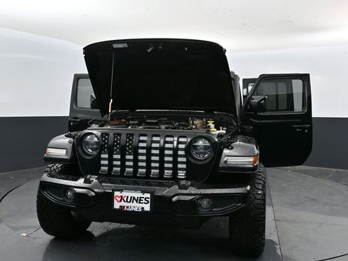 Used 2021 Jeep Gladiator Overland image 51