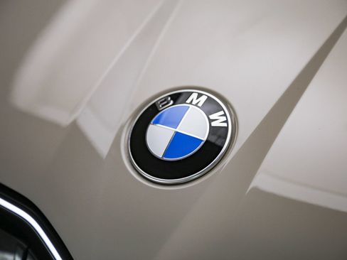 Used 2025 BMW X3 xDrive30i w/ Premium Package AWD/4WD image 9