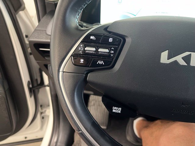 Used 2024 Kia EV6 Light RWD image 25