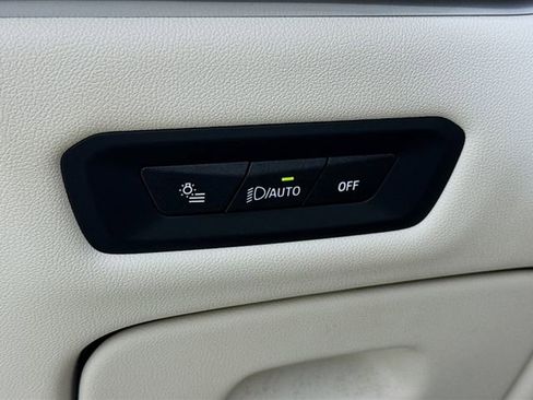 Used 2025 BMW X5 xDrive40i w/ Climate Comfort Package image 10