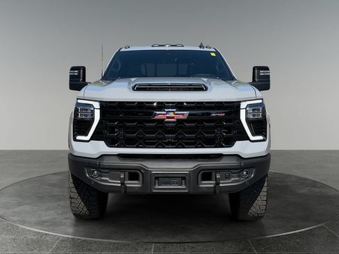 Used 2025 Chevrolet Silverado 2500 ZR2 w/ ZR2 Bison Edition AWD/4WD image 2