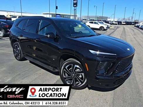 Used 2025 Buick Enclave Sport Touring w/ Power Package image 2