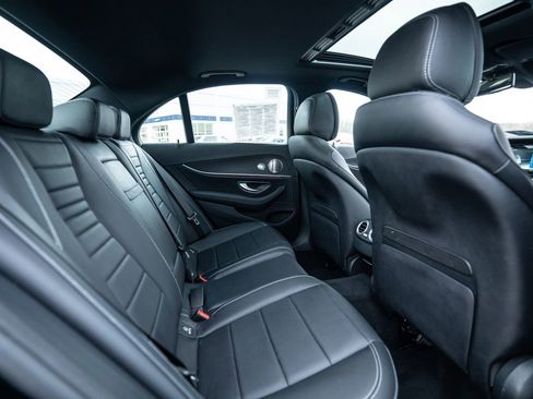 Used 2019 Mercedes-Benz E 450 4MATIC Sedan image 38