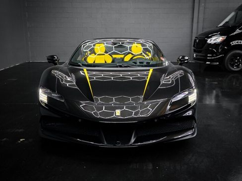 Used 2025 Ferrari SF90 Spider AWD/4WD image 2