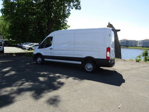 Used 2022 Ford Transit 250 Medium Roof AWD image 4