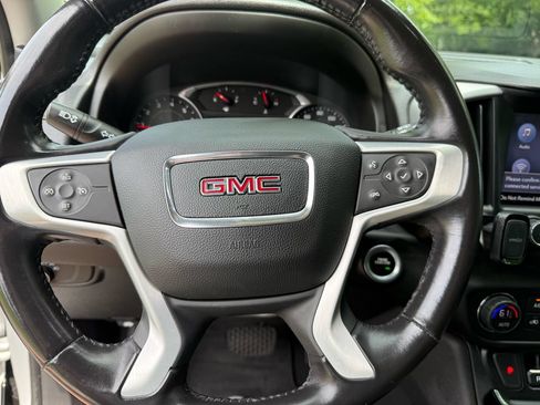 Used 2019 GMC Terrain SLE w/ Driver Convenience Package FWD image 19