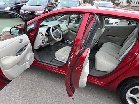 Used 2012 Nissan Leaf SV FWD image 19