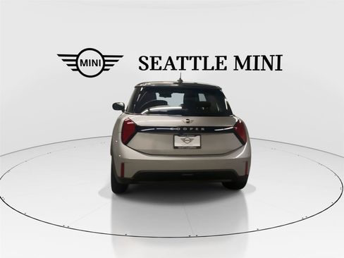 New 2026 MINI Cooper 2-Door Hardtop FWD image 10