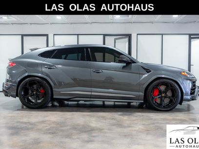 Used 2020 Lamborghini Urus