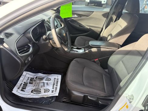 Used 2018 Chevrolet Malibu LS FWD image 6