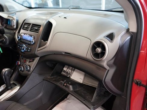 Used 2015 Chevrolet Sonic LT image 35