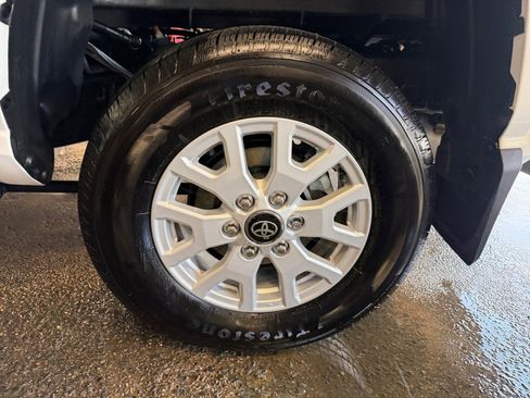 Used 2025 Toyota Tacoma SR5 image 22