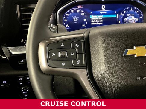 Used 2026 Chevrolet Silverado 1500 High Country w/ Technology Package AWD/4WD image 11