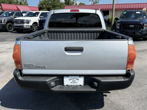 Used 2005 Toyota Tacoma 2WD Regular Cab image 6