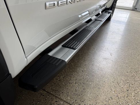 Used 2022 GMC Sierra 1500 Denali image 8