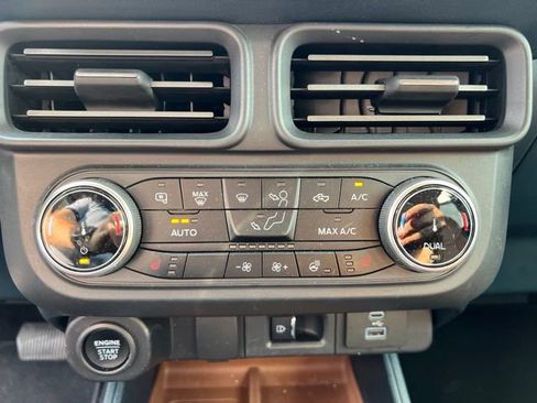 Used 2024 Ford Maverick Lariat FWD image 27